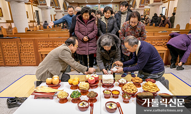 [김용택 칼럼] 조상숭배, 제사문화 이대로 좋은가?