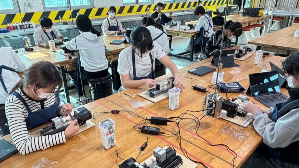 논산계룡교육지원청, 학생 맞춤형 AI교육과 상상이룸 체험 프로그램 가속화